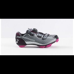 Bontager women’s mountain biking shoes